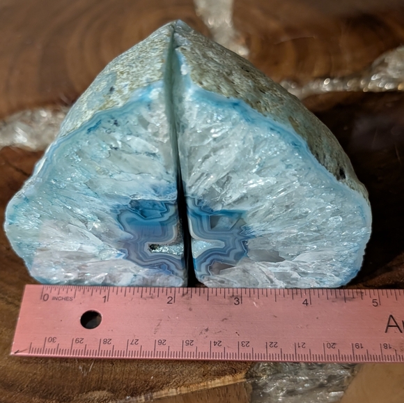 Pair of Brazilian Agate Geode Sections Bookends or Decor Pieces - Picture 12 of 14